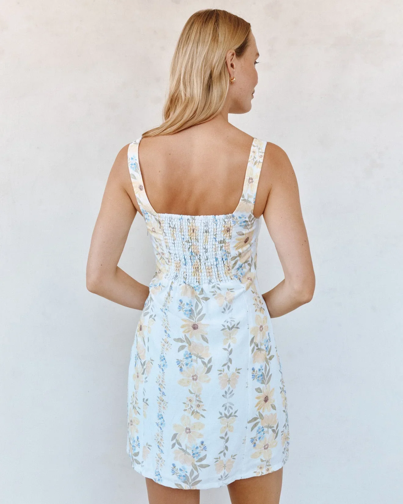 BELLA DAHL - WOMEN'S FITTED SMOCKED BACK DRESS - Image 2