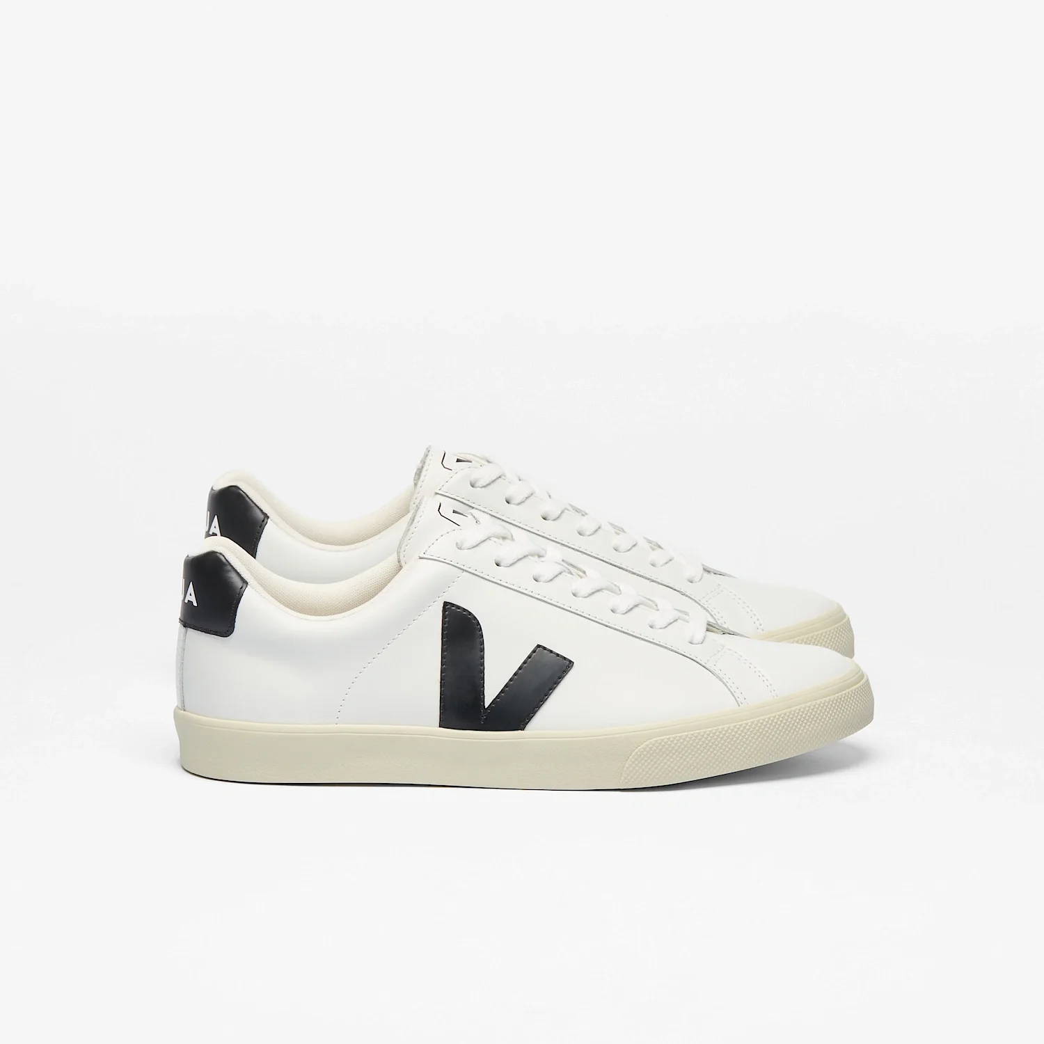 VEJA- WOMEN'S ESPLAR LOGO LEATHER SNEAKER - Image 4